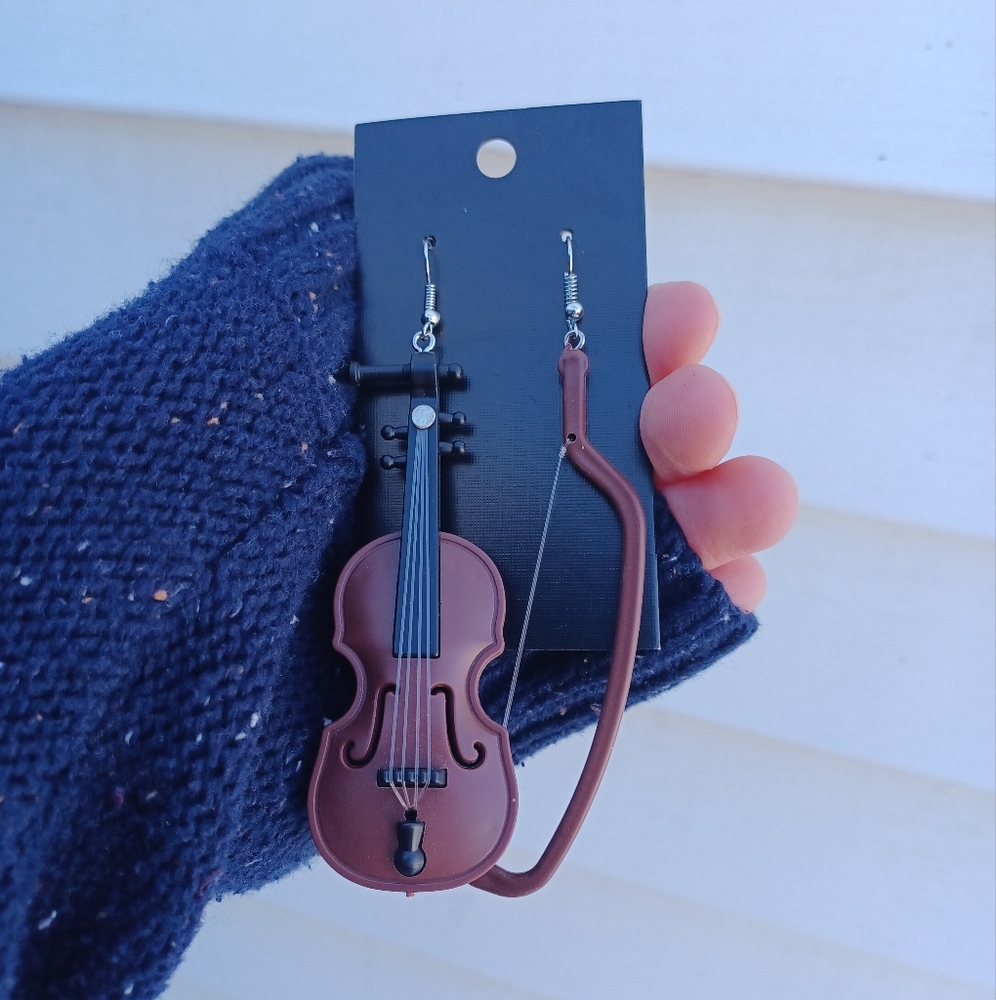 》Violin Large Mis-Match Musician Earrings